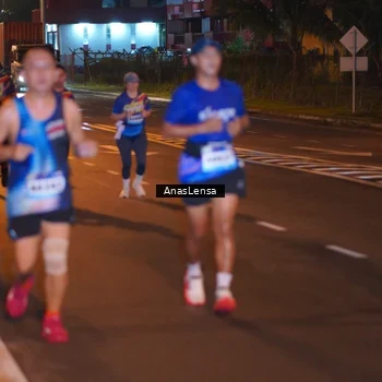 Runner Photo 9078419