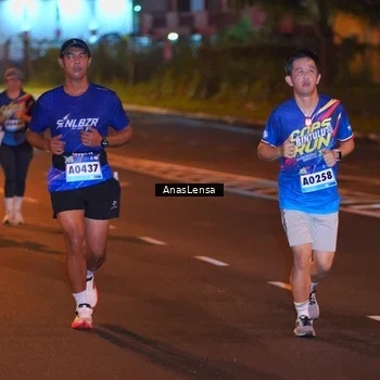 Runner Photo 9078423