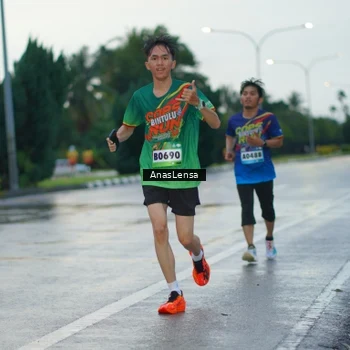 Runner Photo 9078433