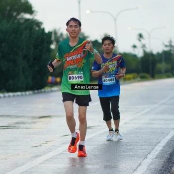 Runner Photo 9078476