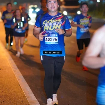 Runner Photo 9078572