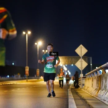 Runner Photo 9078912