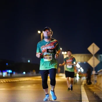 Runner Photo 9078914