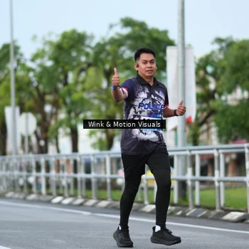 Runner Photo 9079045