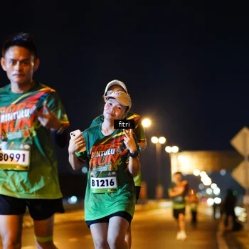 Runner Photo 9080806