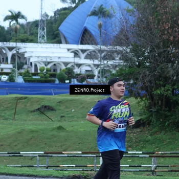 Runner Photo 9081067
