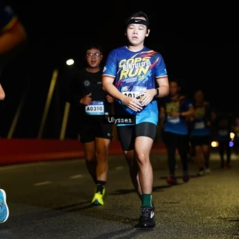 Runner Photo 9082063