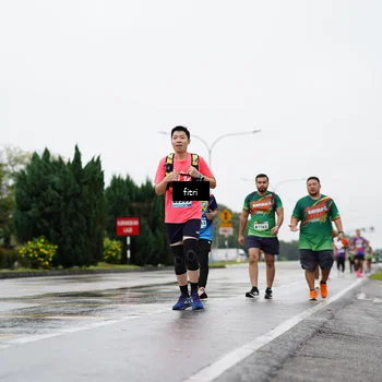 Runner Photo 9085001