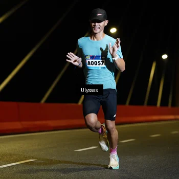 Runner Photo 9085058