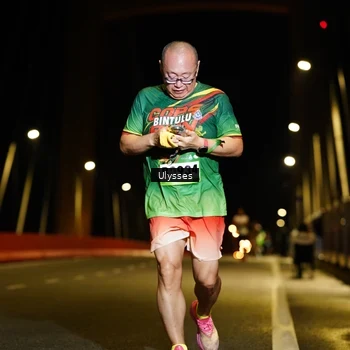 Runner Photo 9086115