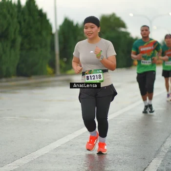 Runner Photo 9086801