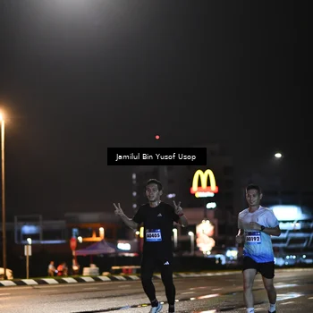 Runner Photo 9086823
