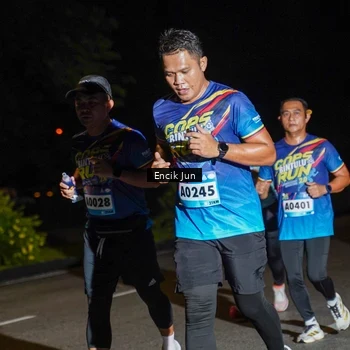 Runner Photo 9087855