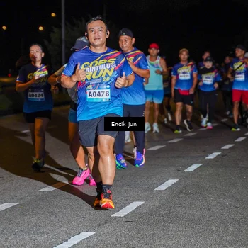 Runner Photo 9088104