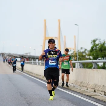 Runner Photo 9088824