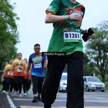 Runner Photo 9093039