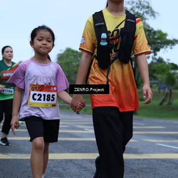 Runner Photo 9093100