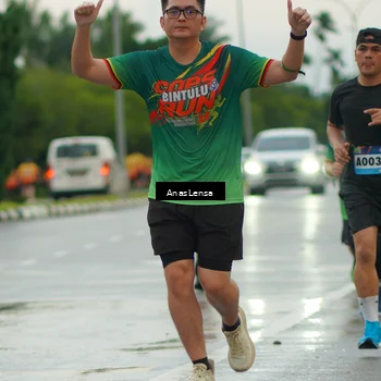 Runner Photo 9093243