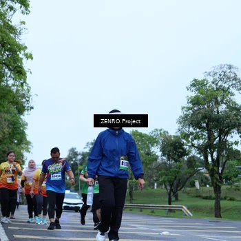 Runner Photo 9093306
