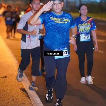 Runner Photo 9093732