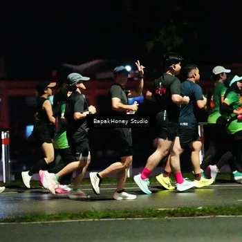 Runner Photo 9095947