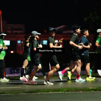 Runner Photo 9095949