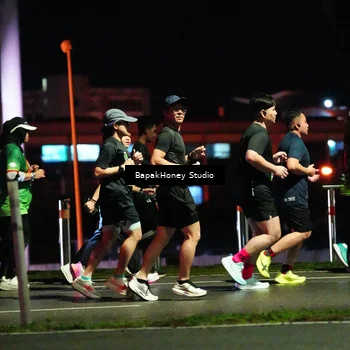 Runner Photo 9095959