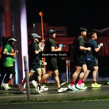 Runner Photo 9095975