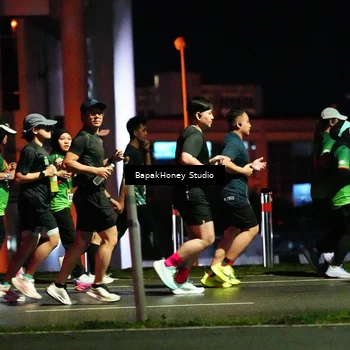Runner Photo 9095999