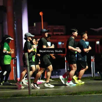 Runner Photo 9096012