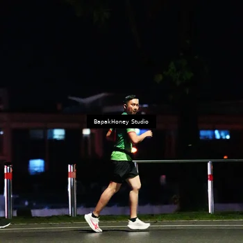 Runner Photo 9096066