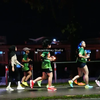 Runner Photo 9096205