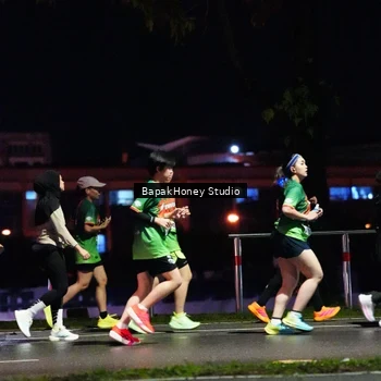 Runner Photo 9096215