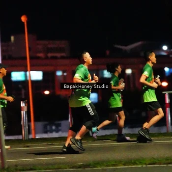 Runner Photo 9096235