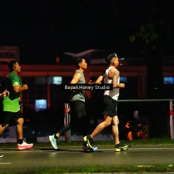 Runner Photo 9096281