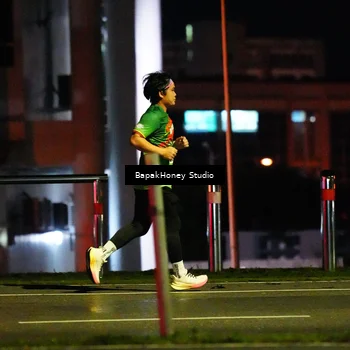 Runner Photo 9096546