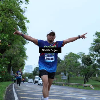 Runner Photo 9097247