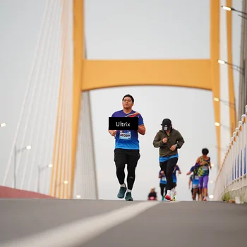 Runner Photo 9098140