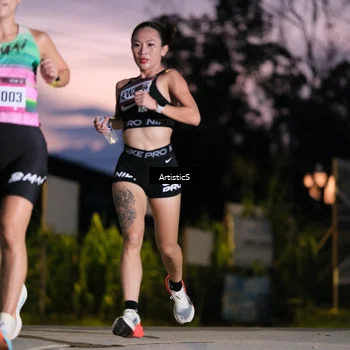 Runner Photo 9098927
