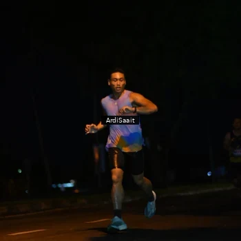 Runner Photo 9099115