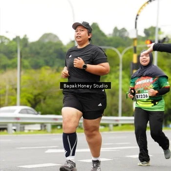 Runner Photo 9099924