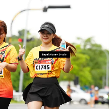 Runner Photo 9100070