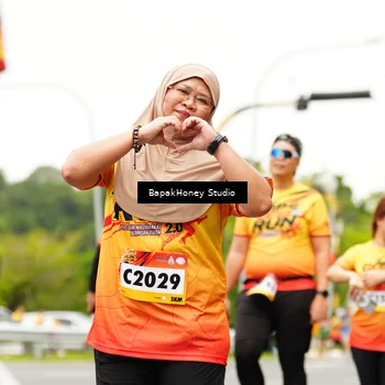 Runner Photo 9100106