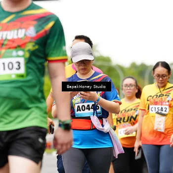 Runner Photo 9100192