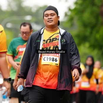 Runner Photo 9100544