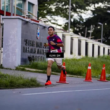 Runner Photo 9100903