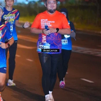 Runner Photo 9101303