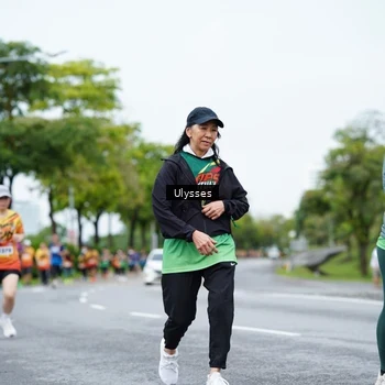 Runner Photo 9101330