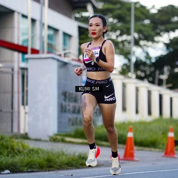 Runner Photo 9102027