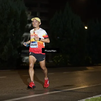 Runner Photo 9102029